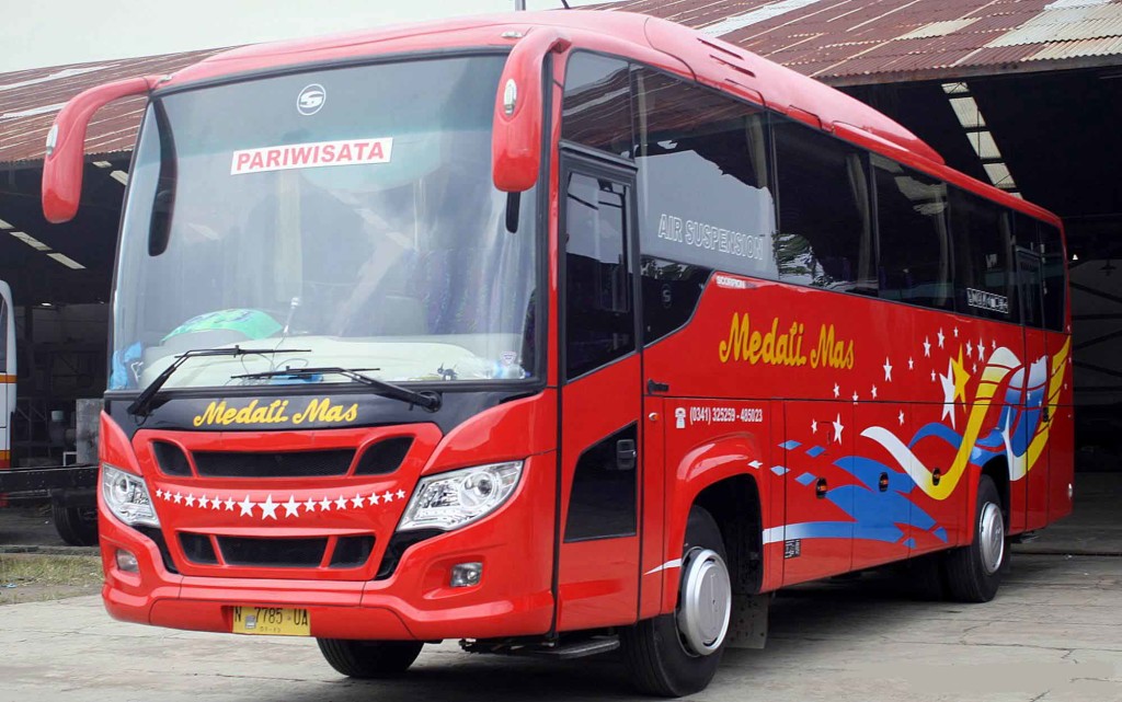 bus pariwisata medal mas malang
