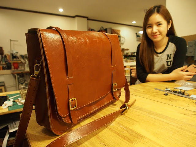 Tas Kulit Asli