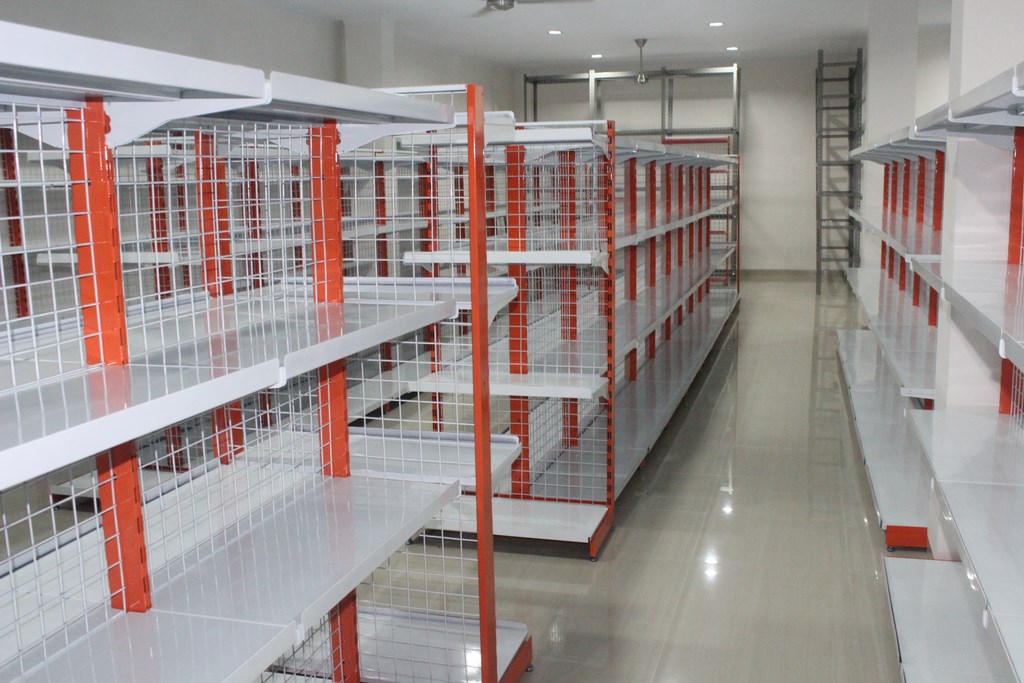 Rak Supermarket Malang